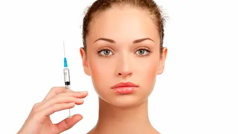 Cirugía estética Una jóven se somete a una cirugía estética