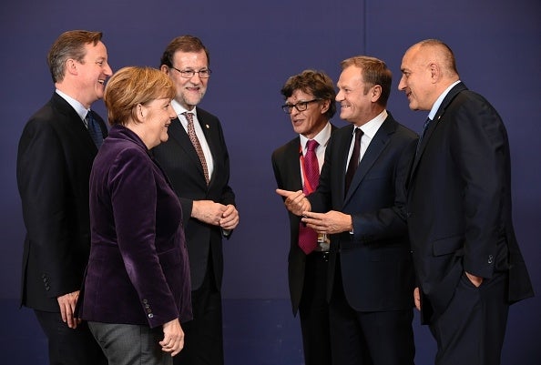 Merkel, Cameron y otros líderes europeos se interesan por la agresión a Rajoy Merkel, Cameron y otros líderes europeos se interesan por la agresión a Rajoy