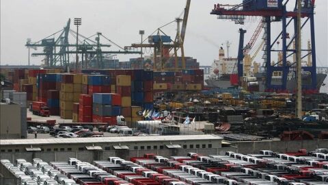 Latinoam&eacute;rica registrar&aacute; recesi&oacute;n del 0,4 por ciento en 2015 y crecer&aacute; 0,2 por ciento en 2016