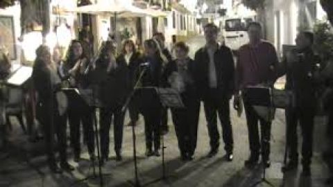 Coro Belenista de Marbella cantando en las calles de Marbella
