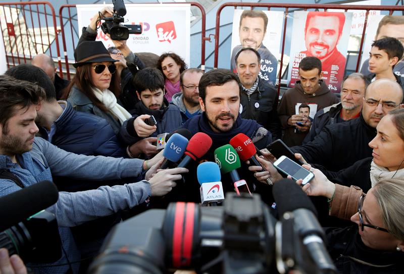 Tertulia: ¿Cómo van a organizar la campaña electoral IU y Podemos? Tertulia: ¿Cómo van a organizar la campaña electoral IU y Podemos?