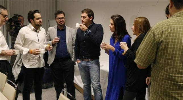 Rivera tiene la sensación de que "algo va cambiar" en España Rivera tiene la sensación de que "algo va cambiar" en España