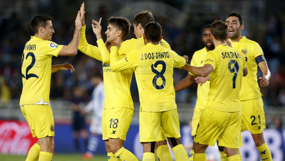 El Villarreal celebra un gol