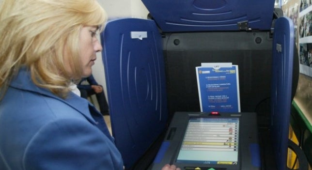 ¿Por qué no hay voto electrónico en España si disponemos de la tecnología? ¿Por qué no hay voto electrónico en España si disponemos de la tecnología?