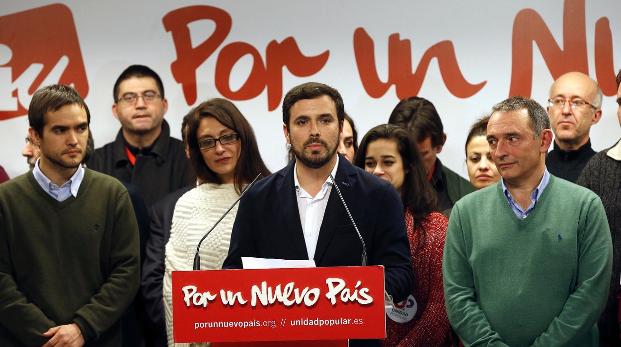 Tertulia: ¿Qué consecuencias tendrá para IU la alianza con Podemos? Tertulia: ¿Qué consecuencias tendrá para IU la alianza con Podemos?