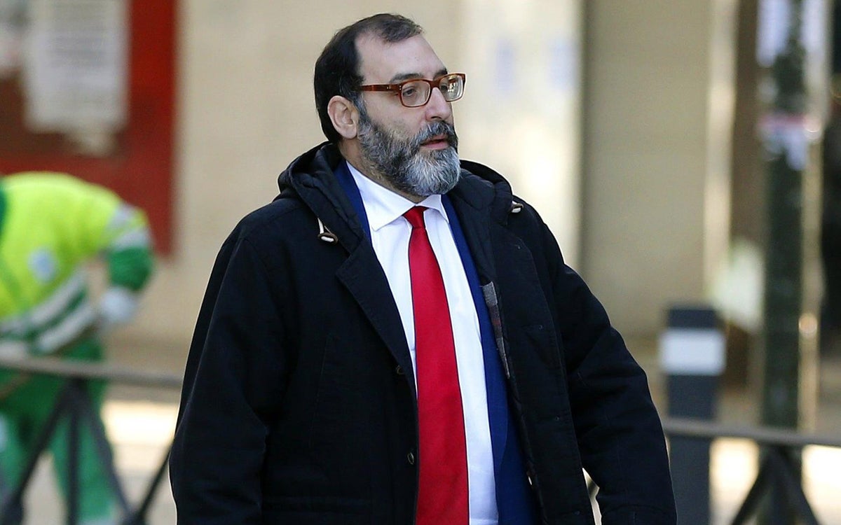 El juez Velasco dejará los casos Púnica y Lezo tras obtener plaza en la nueva Sala de apelaciones de la Audiencia Nacional El juez Velasco dejará los casos Púnica y Lezo tras obtener plaza en la nueva Sala de apelaciones de la Audiencia Nacional