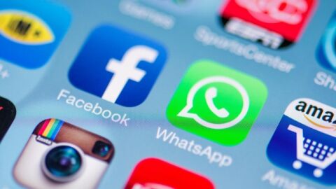 Iconos de Whatsapp y Facebook