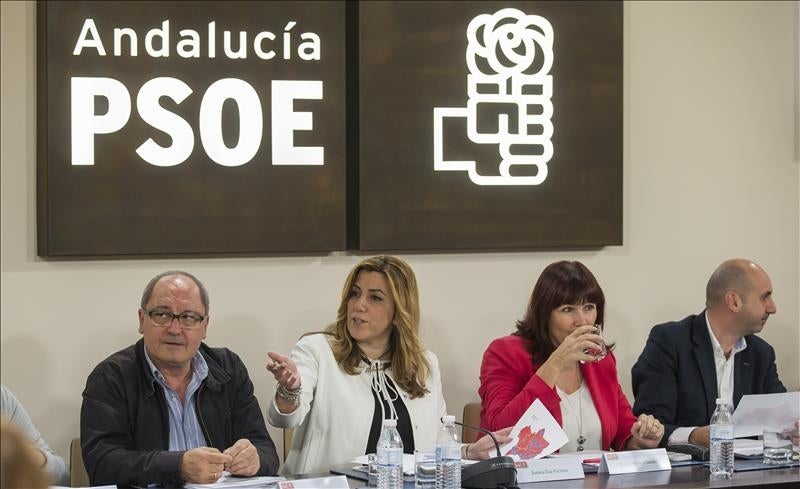 Susana Díaz insta al PSOE a huir del "aventurismo y el oportunismo" Susana Díaz insta al PSOE a huir del "aventurismo y el oportunismo"