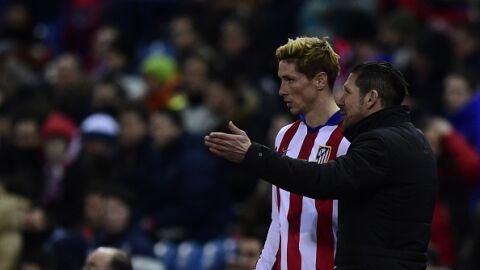 Simeone y Fernando Torres