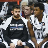 Ricky Rubio resopla en el banquillo Ricky Rubio resopla en el banquillo