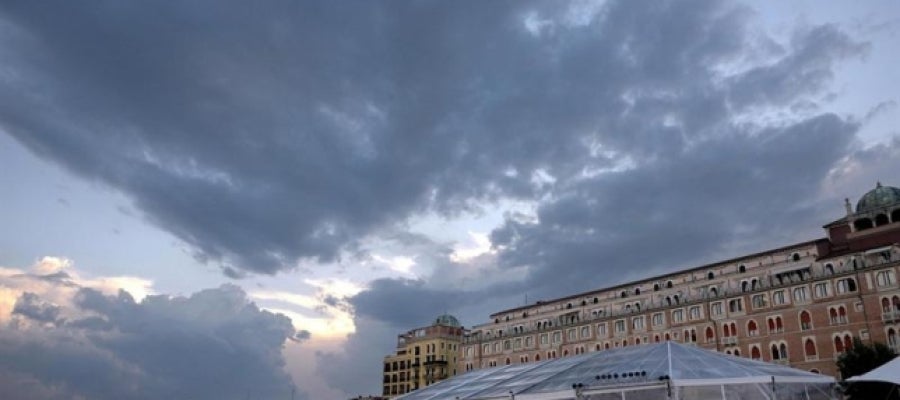 Cielo nublado y tiempo inestable Cielo nublado y tiempo inestable