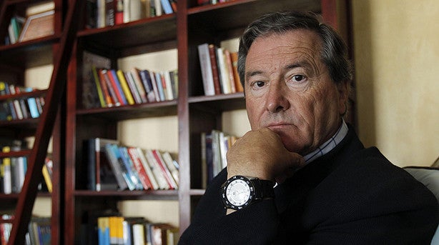 J. J. Bénitez: "El que sueña vive muchísimo más" J. J. Bénitez: "El que sueña vive muchísimo más"