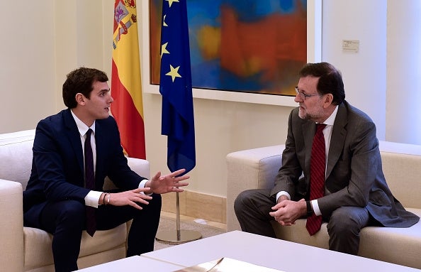 Rajoy se reunirá con Rivera el martes por la mañana y con Iglesias por la tarde Rajoy se reunirá con Rivera el martes por la mañana y con Iglesias por la tarde