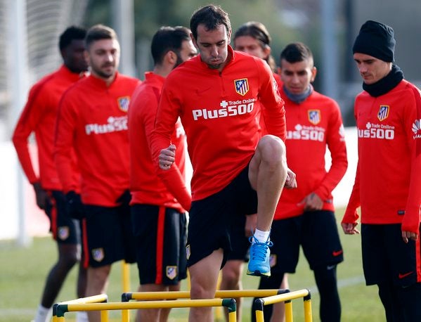 El Calderón y Simeone, buenos augurios frente a un Sevilla incapaz como visitante El Calderón y Simeone, buenos augurios frente a un Sevilla incapaz como visitante