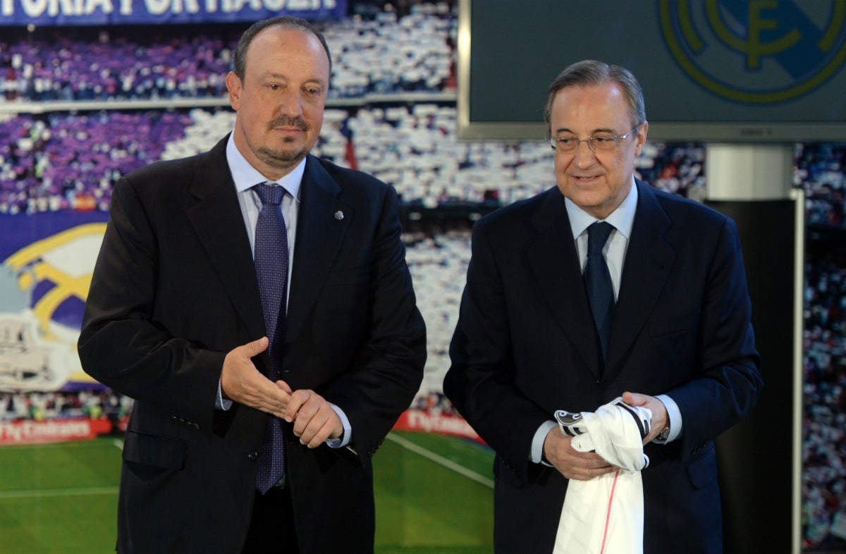 Florentino Pérez dio su apoyo a Rafa Benítez y a la plantilla en el vestuario Florentino Pérez dio su apoyo a Rafa Benítez y a la plantilla en el vestuario