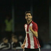 Raúl García celebra un gol con el Athletic