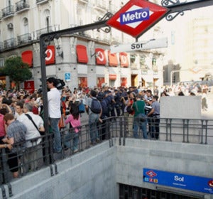 Parada de metro Sol en Madrid Parada de metro Sol en Madrid