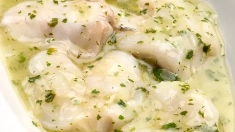 Karlos Arguiñano en tu cocina - Kokotxas de bacalao en salsa Karlos Arguiñano en tu cocina - Kokotxas de bacalao en salsa
