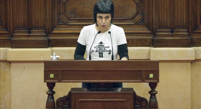 Anna Gabriel, de la CUP, garantiza un apoyo "unánime" a Junqueras o Romeva Anna Gabriel, de la CUP, garantiza un apoyo "unánime" a Junqueras o Romeva