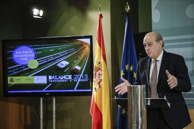 El año 2015 acaba con 1.126 muertos en las carreteras, seis menos que en 2014 El año 2015 acaba con 1.126 muertos en las carreteras, seis menos que en 2014