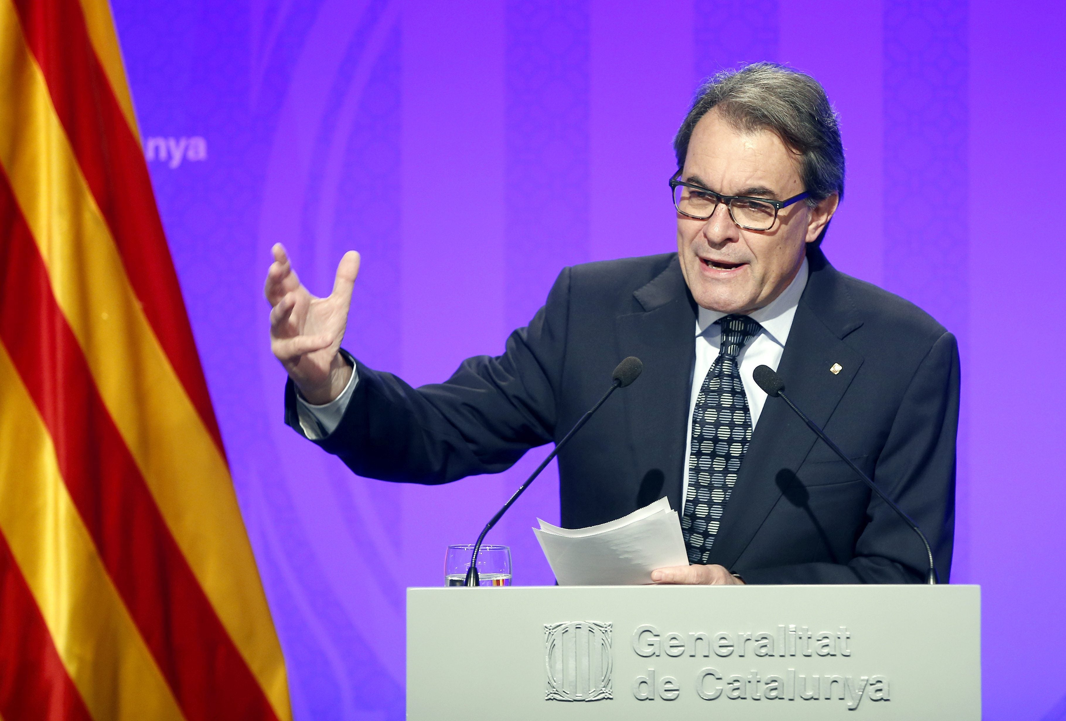 El juez deja a Artur Mas a un paso del juicio por desobediencia y prevaricación el 9N El juez deja a Artur Mas a un paso del juicio por desobediencia y prevaricación el 9N