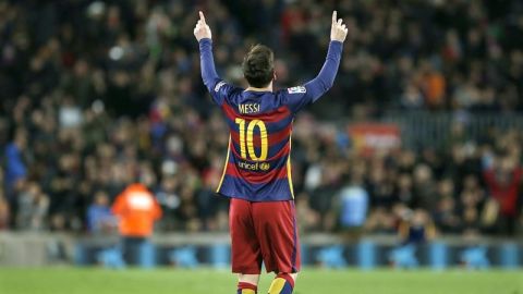 Leo Messi celebra uno de sus goles ante el Espanyol en la ida de octavos de final de la Copa del Rey
