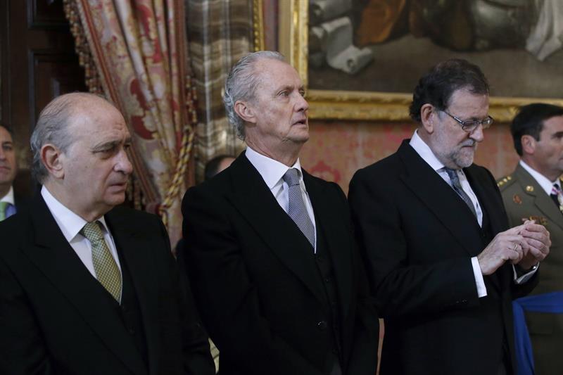 Morenés defiende unas Fuerzas Armadas "fuertes" ante la inestabilidad mundial Morenés defiende unas Fuerzas Armadas "fuertes" ante la inestabilidad mundial