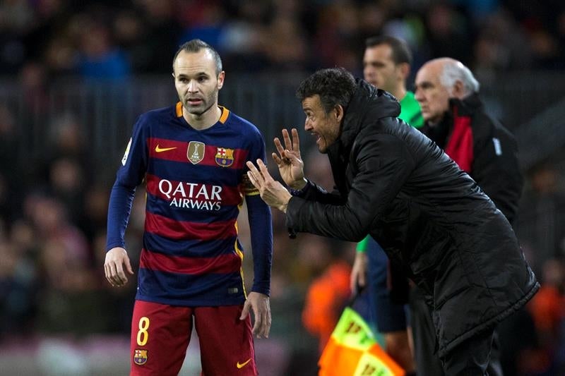 Iniesta, sobre los incidentes en el túnel de vestuarios: "Es sólo un intercambio de opiniones" Iniesta, sobre los incidentes en el túnel de vestuarios: "Es sólo un intercambio de opiniones"