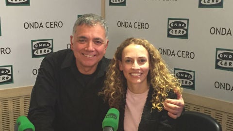 Mayca Bernardo en los estudios de Onda Cero Madrid con Juan Ram&oacute;n Lucas
