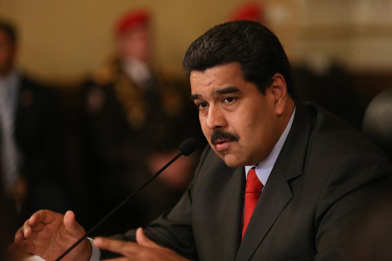 Maduro dice que hay un golpe de estado "mediático y judicial" contra Dilma Rousseff Maduro dice que hay un golpe de estado "mediático y judicial" contra Dilma Rousseff