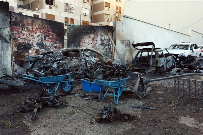 Decenas de muertos en un ataque con coche bomba al este de Trípoli Decenas de muertos en un ataque con coche bomba al este de Trípoli