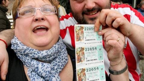 Loteria del ni&ntilde;o en el bar Arri Zar