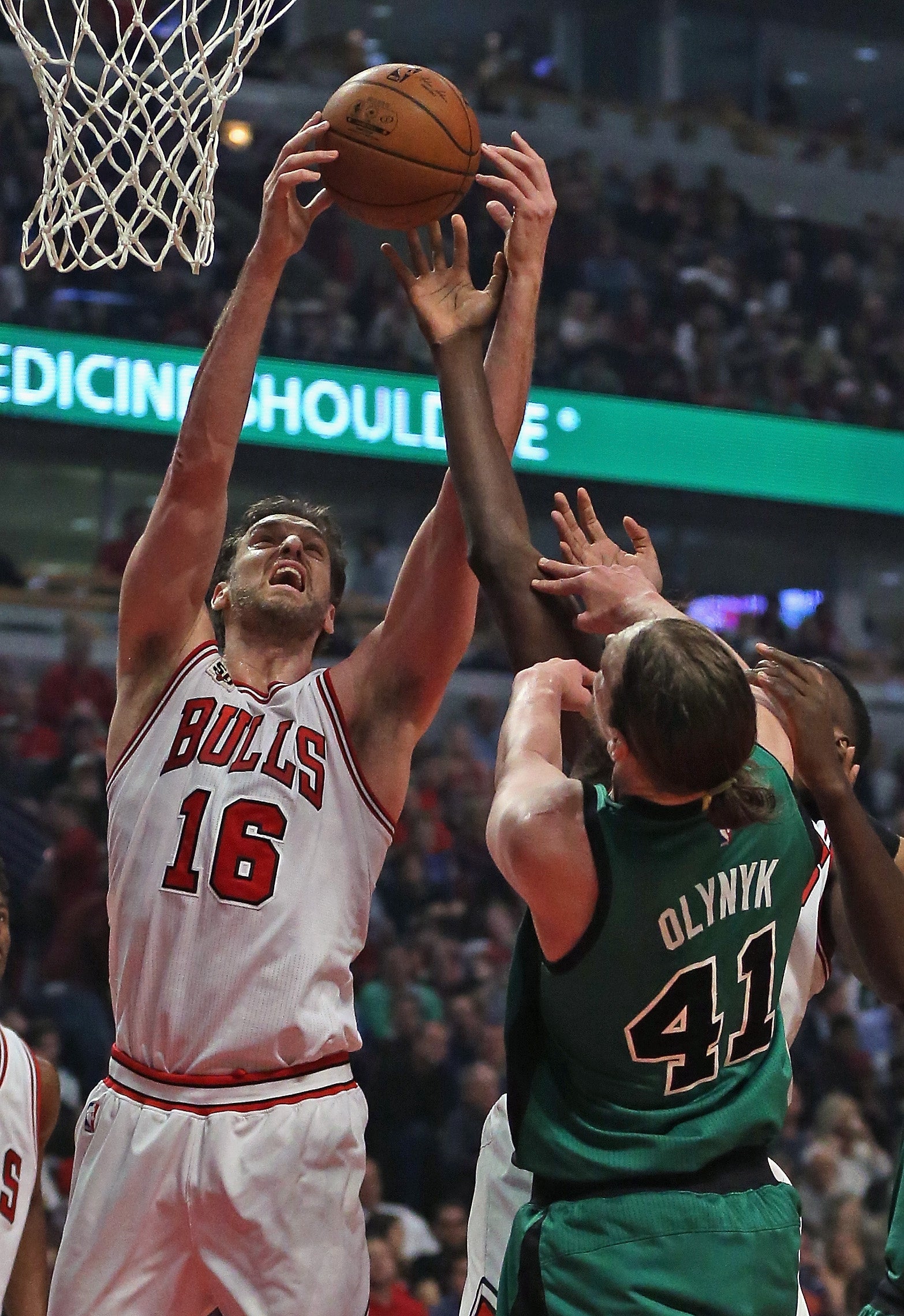 Pau Gasol lleva a los Bulls al sexto triunfo consecutivo Pau Gasol lleva a los Bulls al sexto triunfo consecutivo