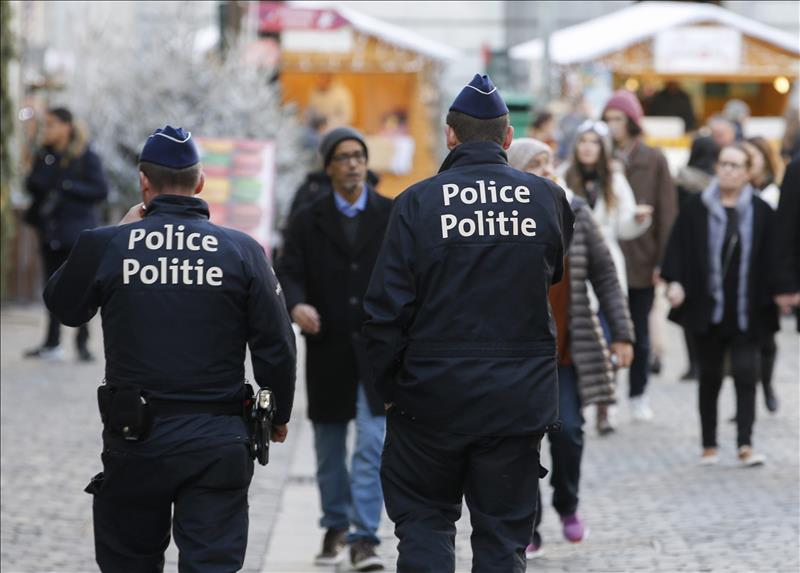 Hallan huellas de Salah Abdeslam en el piso de Bruselas donde se crearon los explosivos del 13-N Hallan huellas de Salah Abdeslam en el piso de Bruselas donde se crearon los explosivos del 13-N