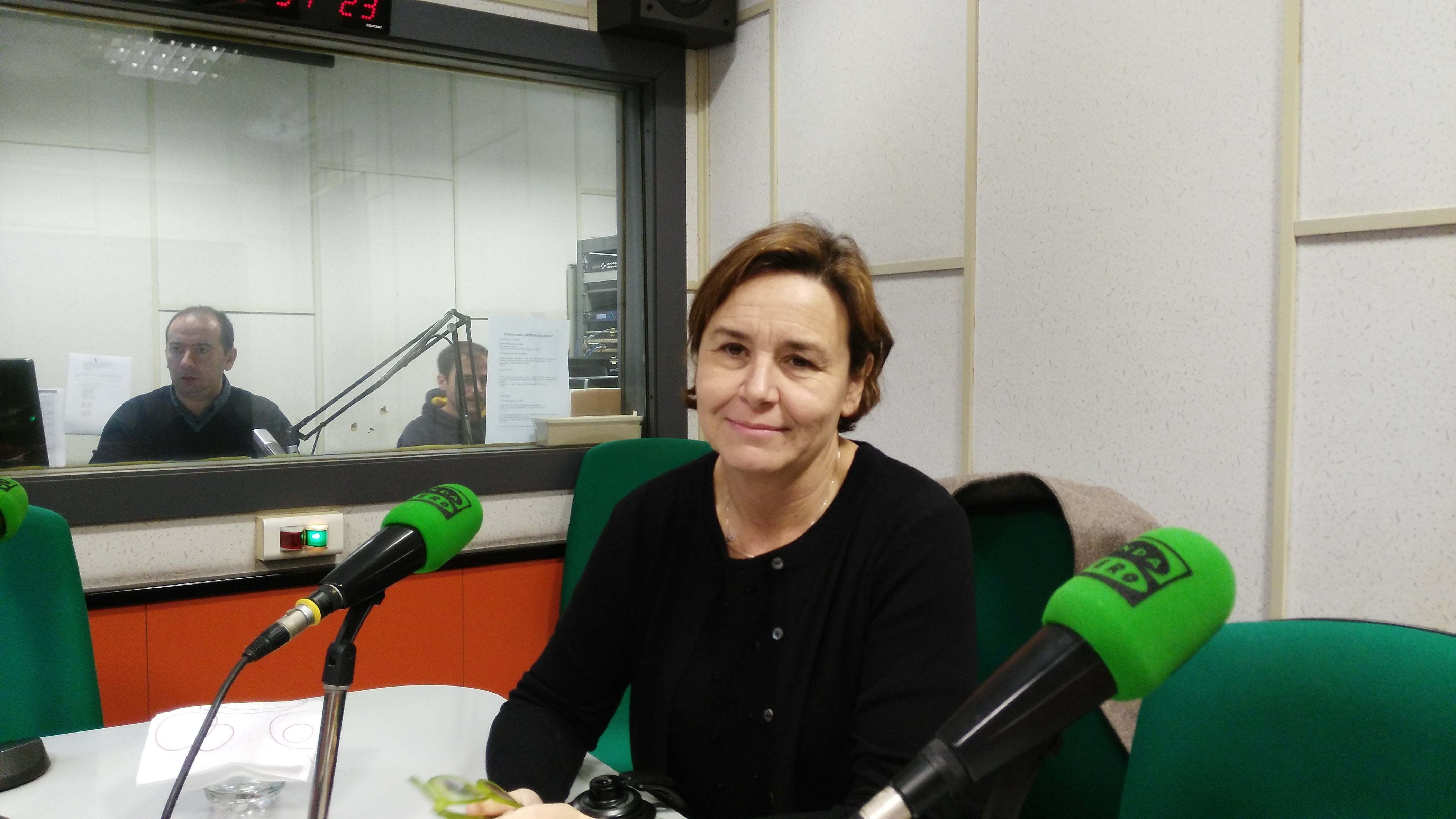 Gijón en la Onda 08/01/2016 con Ana Fierro Gijón en la Onda 08/01/2016 con Ana Fierro