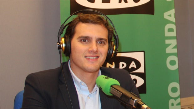 Albert Rivera: "Quien se piense que puede convocar unas terceras elecciones para salvar su sillón va a acabar frito" Albert Rivera: "Quien se piense que puede convocar unas terceras elecciones para salvar su sillón va a acabar frito"