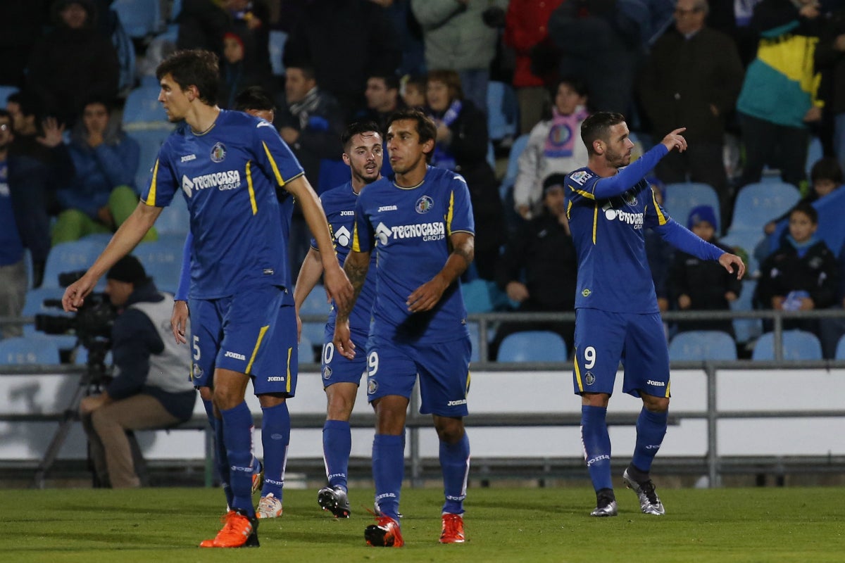 El Getafe se juega la salvación ante un Betis en día de despedidas El Getafe se juega la salvación ante un Betis en día de despedidas