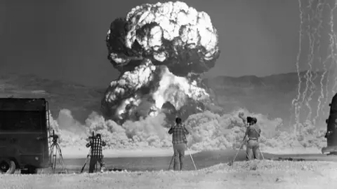 Explosión nuclear Explosión nuclear