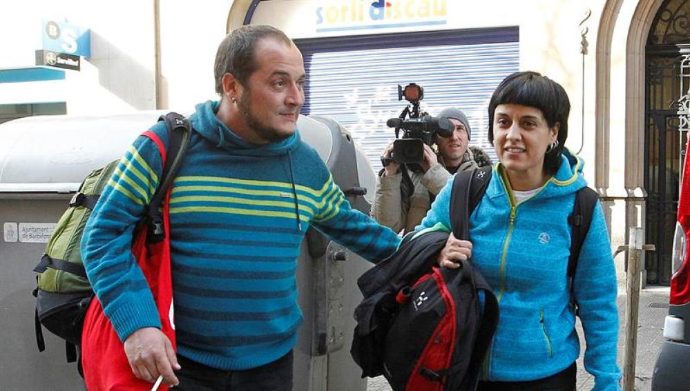 Los miembros de la CUP David Fernández y Anna Gabriel, a su llegada a la reunión del consejo político de la CUP
