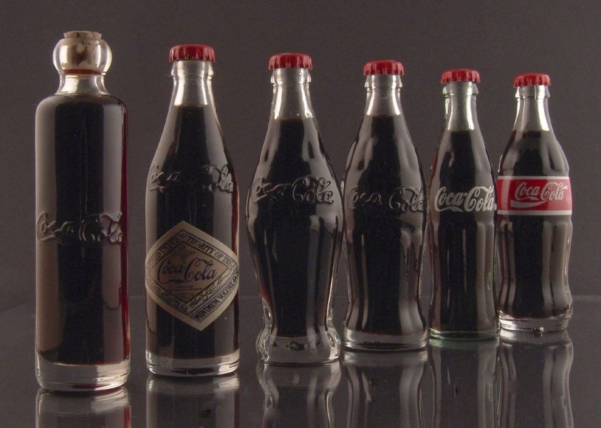 Historias de la Historia: El origen de la Coca Cola Historias de la Historia: El origen de la Coca Cola