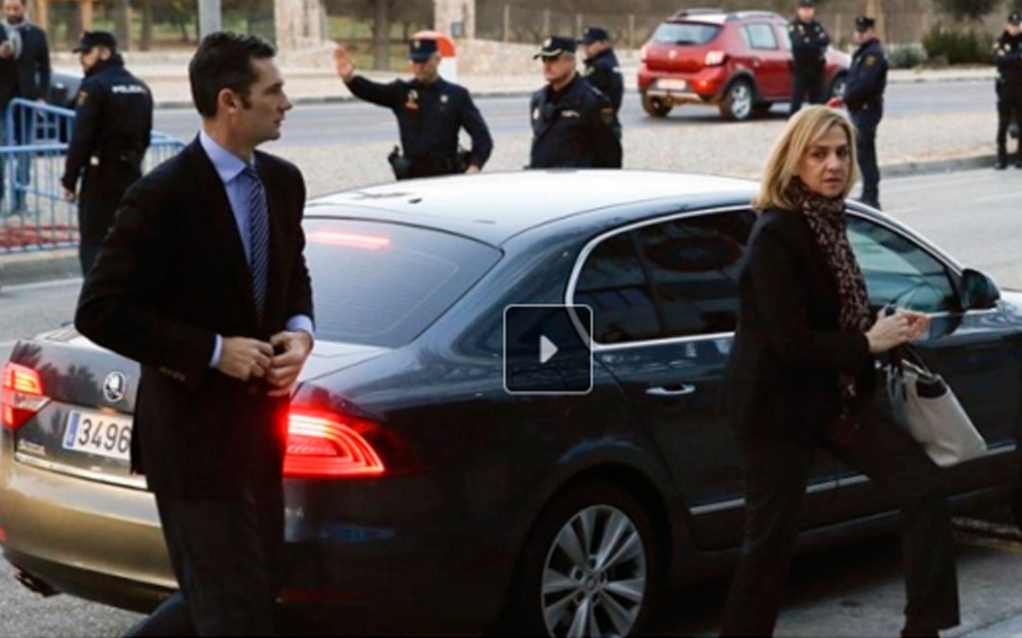 Territorio Negro: La infanta Cristina e Iñaki Urdangarín. Juntos hasta el banquillo Territorio Negro: La infanta Cristina e Iñaki Urdangarín. Juntos hasta el banquillo
