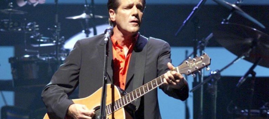 Foto de archivo del año 2001 del cantante y guitarrista Glenn Frey Foto de archivo del año 2001 del cantante y guitarrista Glenn Frey