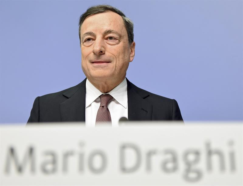 Mario Draghi dice que la victoria de Trump y el Brexit tendrán un impacto a largo plazo difícil de evaluar Mario Draghi dice que la victoria de Trump y el Brexit tendrán un impacto a largo plazo difícil de evaluar
