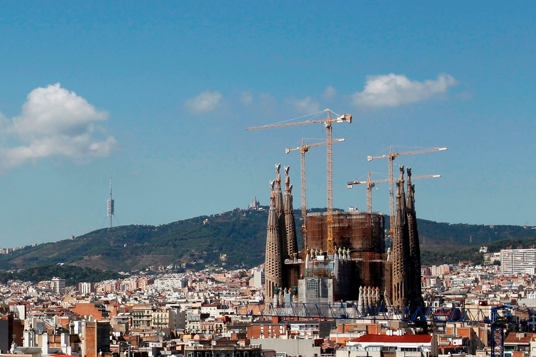 Este miércoles el cielo estará despejado y persistirán las heladas en el interior de la Península Este miércoles el cielo estará despejado y persistirán las heladas en el interior de la Península