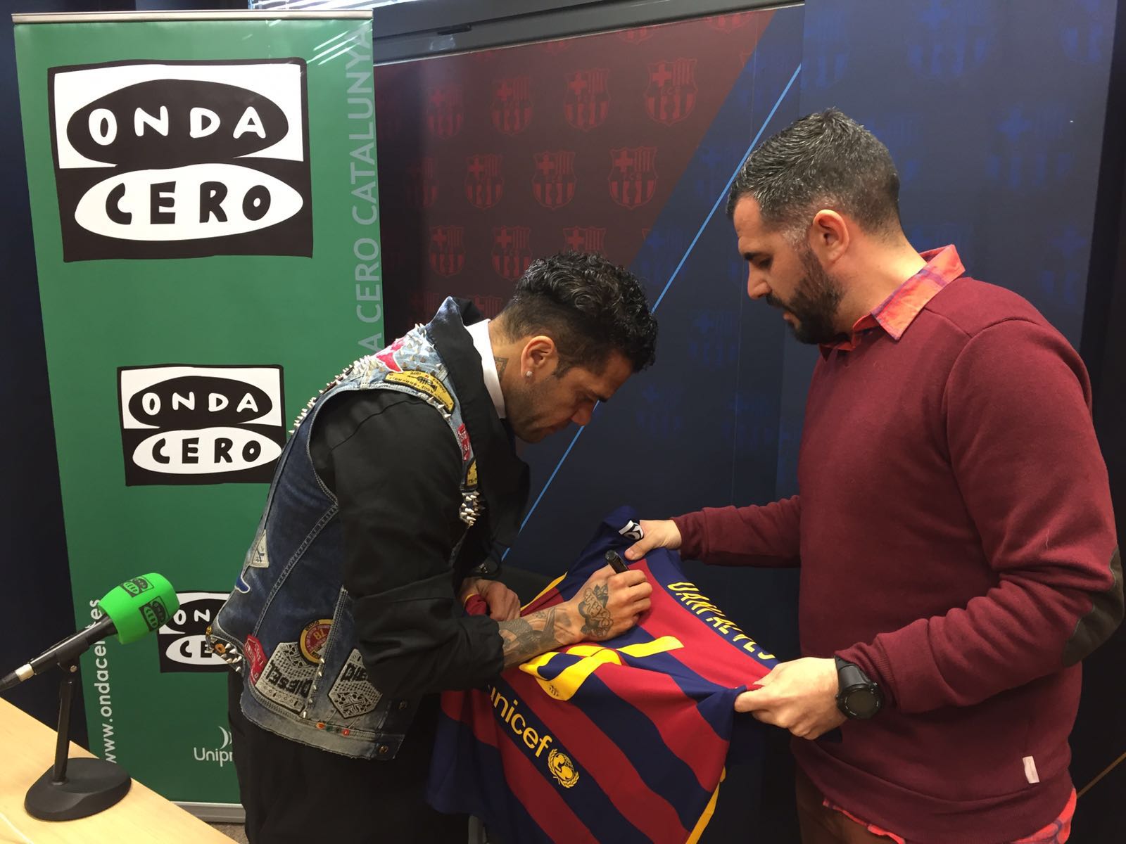 Dani Alves: "La esencia de este equipo es que siempre quiere ser el mejor equipo" Dani Alves: "La esencia de este equipo es que siempre quiere ser el mejor equipo"