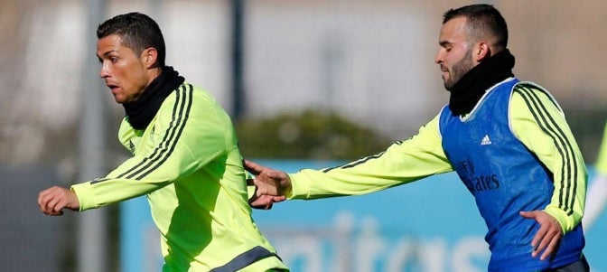 Zidane aumenta la intensidad y el manejo de balón en un entrenamiento sin Pepe y Bale Zidane aumenta la intensidad y el manejo de balón en un entrenamiento sin Pepe y Bale