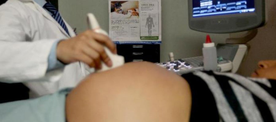 Imagen de una mujer embarazada Imagen de una mujer embarazada