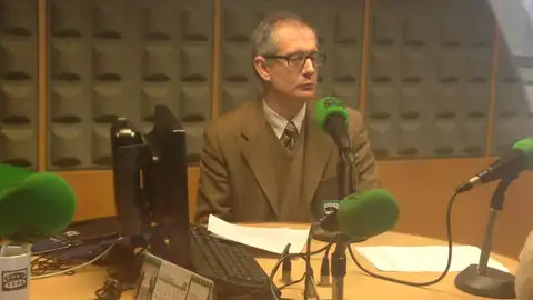 Jacobo Olmedo - Sek Atlántico Pontevedra El director del centro en Onda Cero Pontevedra
