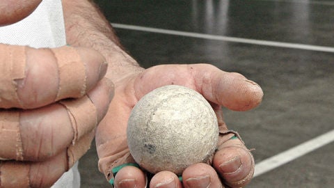 Pelota a mano