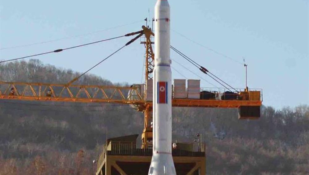 Corea del Norte asegura haber puesto en órbita con éxito un cohete espacial